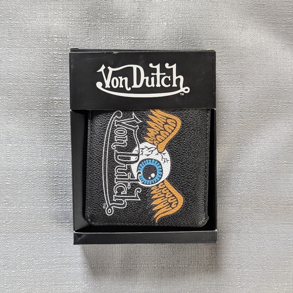 Von Dutch Other - Von Dutch Faux Leather Flying Eyeball Graphic Print Wallet NEW!
